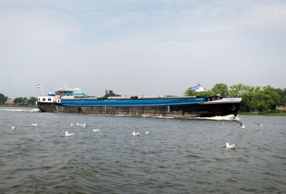 Binnenvaartschip
